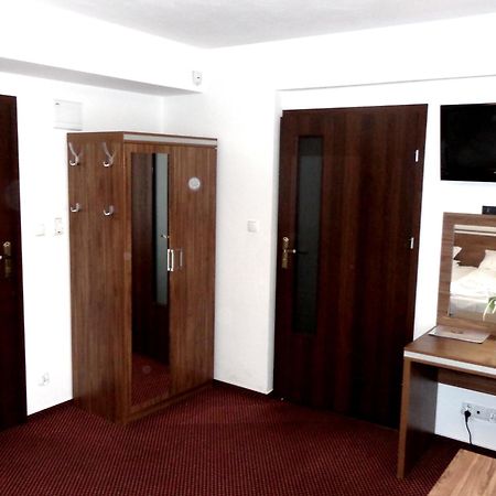 Adamar Jastrzebia Gora Bed & Breakfast Стая снимка