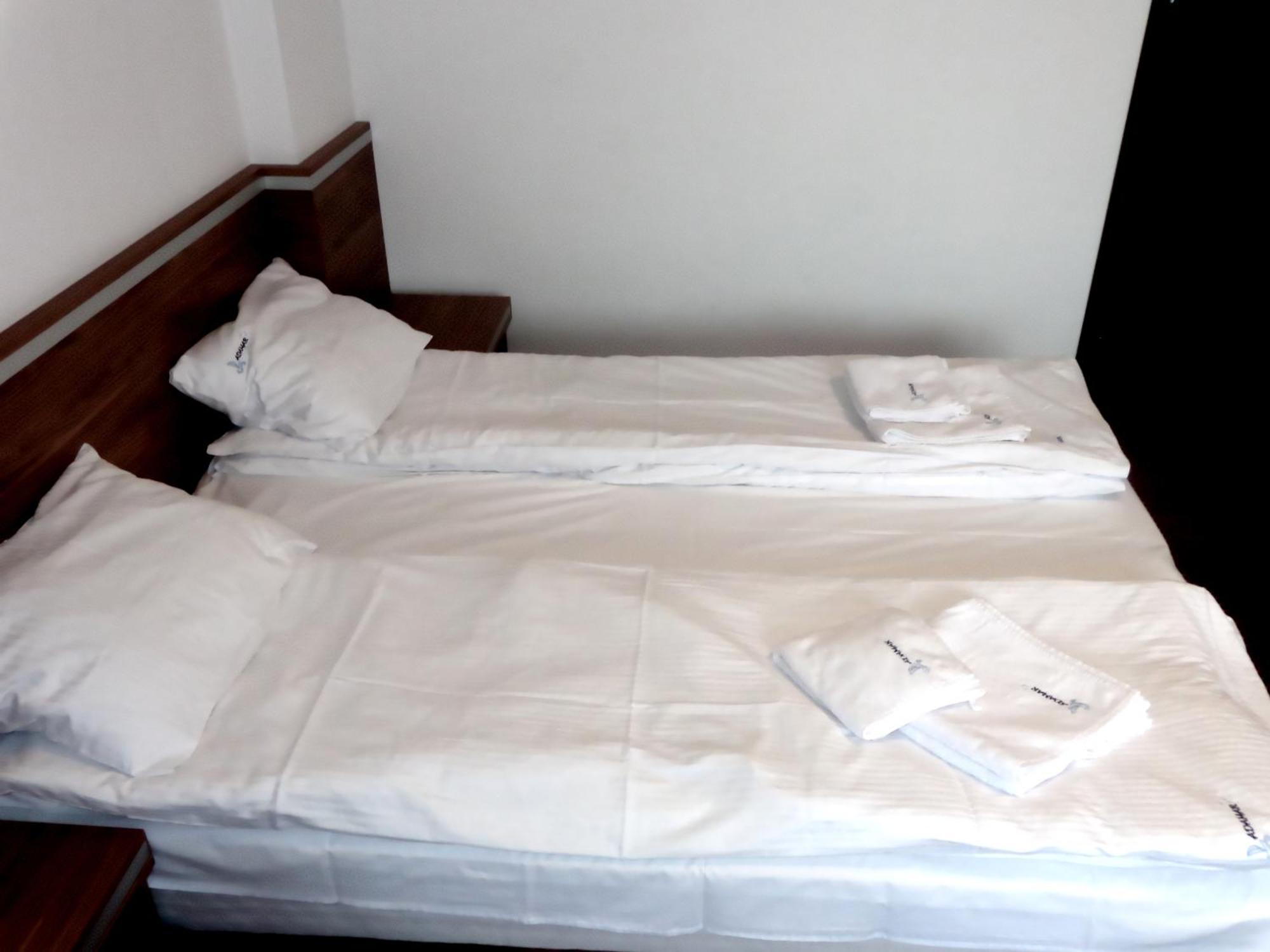 Adamar Jastrzebia Gora Bed & Breakfast Стая снимка