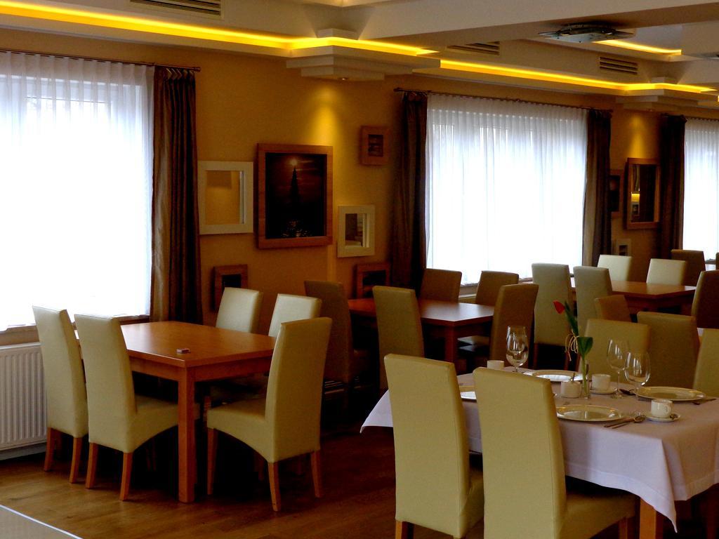 Adamar Jastrzebia Gora Bed & Breakfast Екстериор снимка