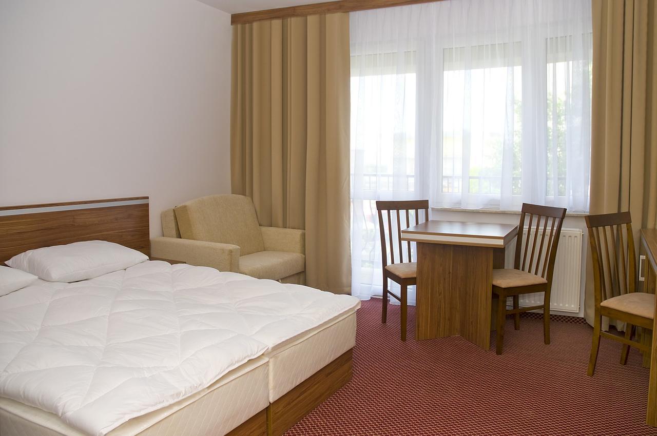 Adamar Jastrzebia Gora Bed & Breakfast Екстериор снимка