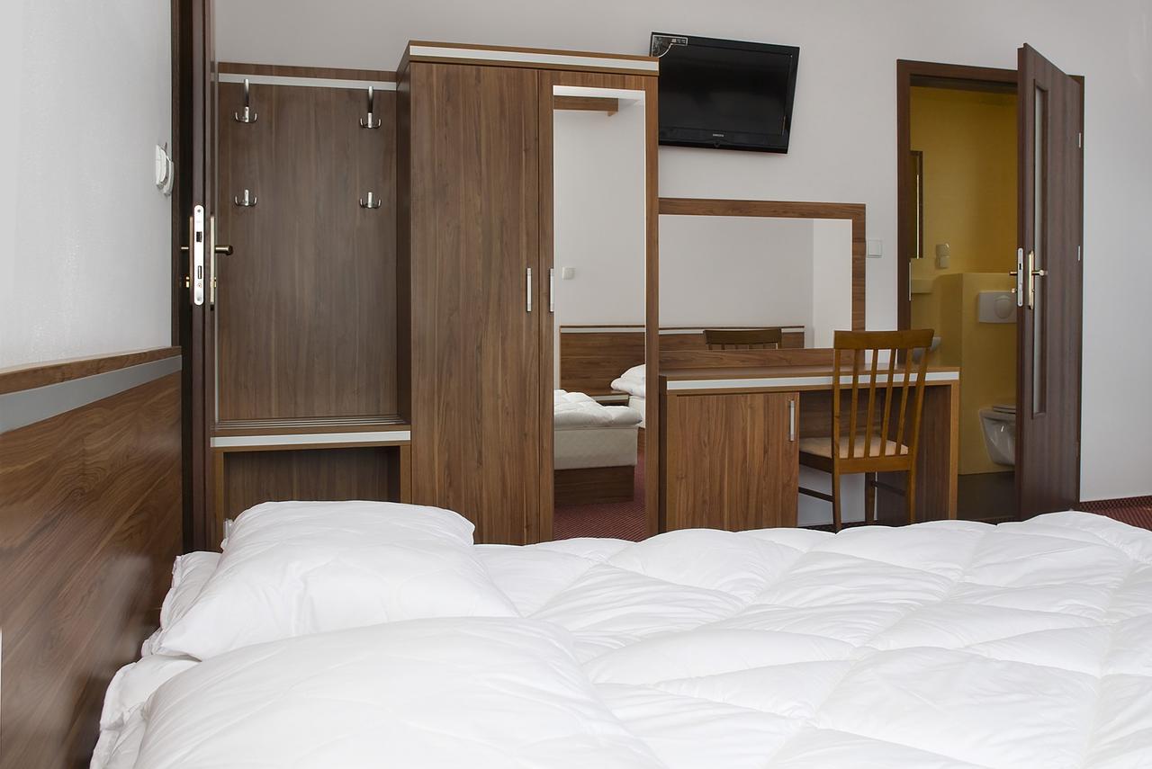 Adamar Jastrzebia Gora Bed & Breakfast Екстериор снимка